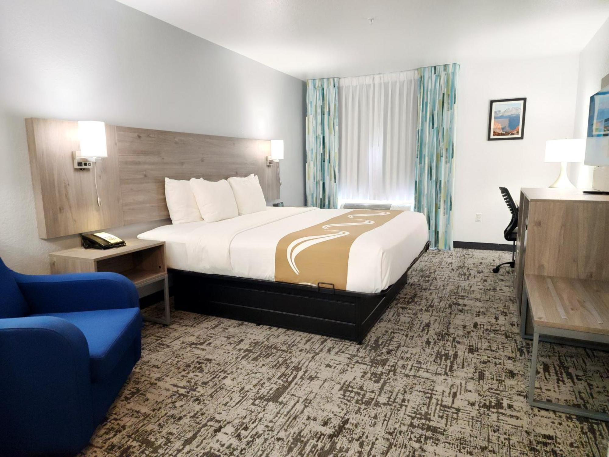 Quality Inn & Suites Denver International Airport Exteriör bild