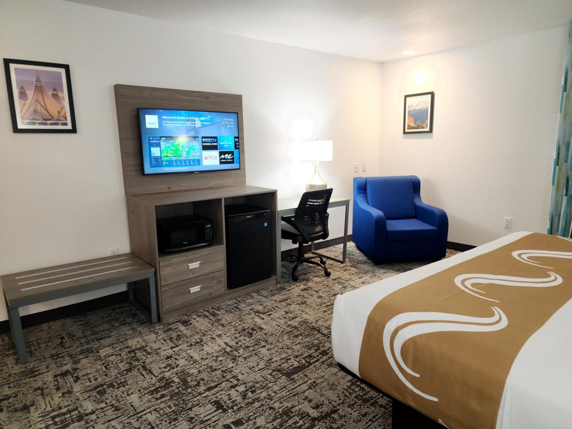 Quality Inn & Suites Denver International Airport Exteriör bild