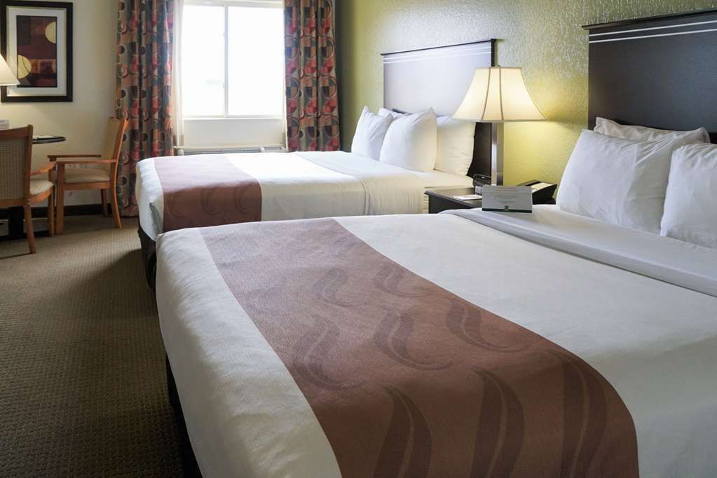 Quality Inn & Suites Denver International Airport Rum bild